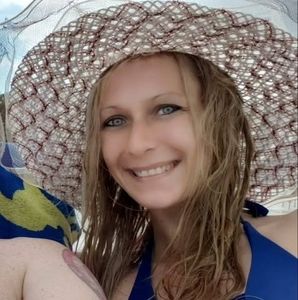 Meet your Posher, Leasa